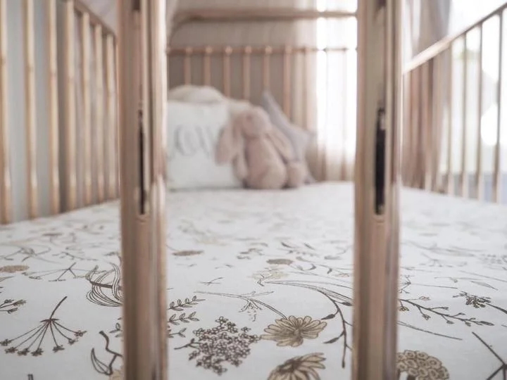 bamboo jersey cot sheet neut petals 2.jpg