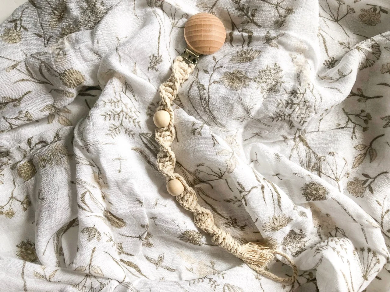 macrame dummy clips beads.jpg