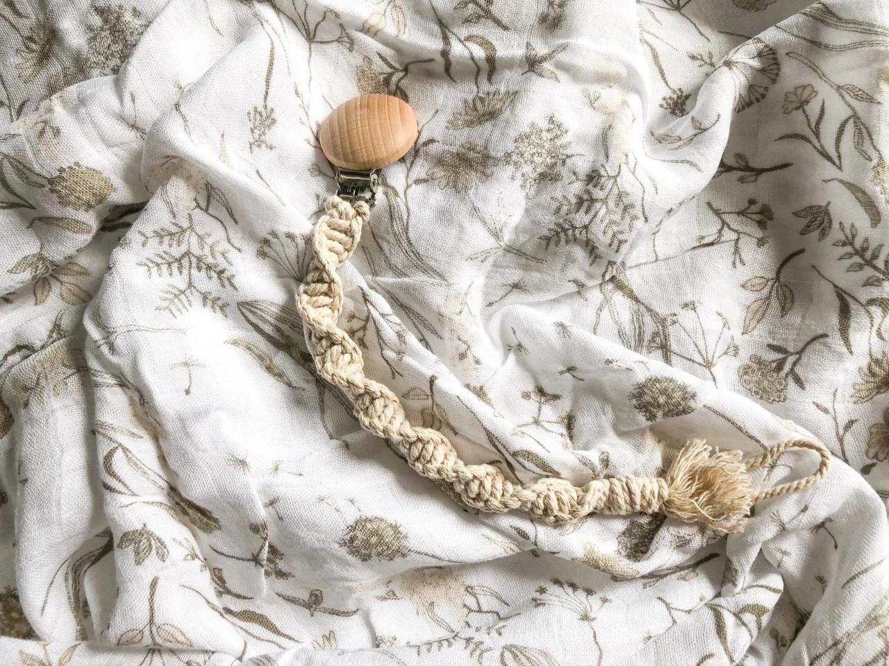 macrame dummy clip twisted 3.jpg