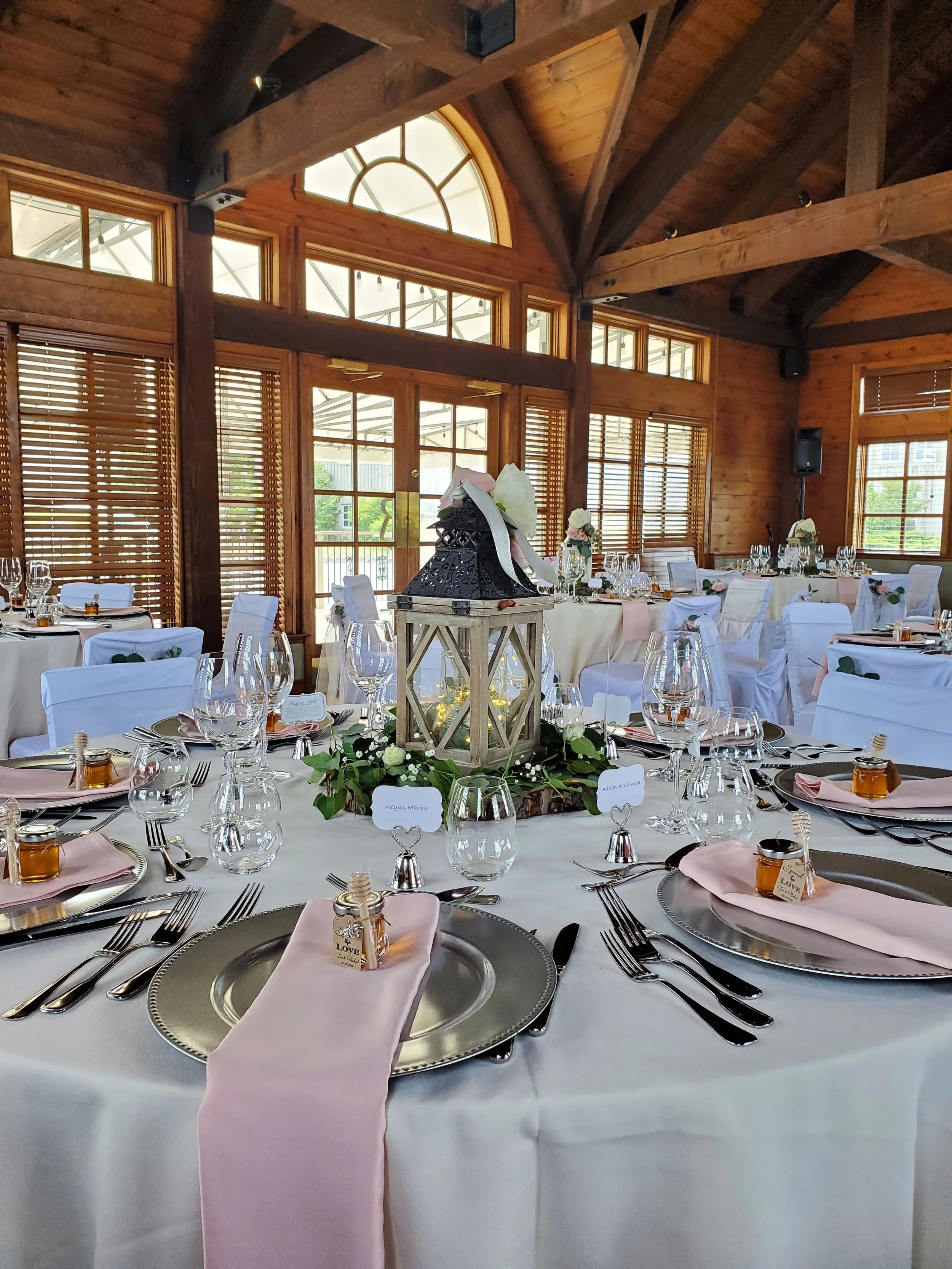 Blush & silver wedding at Peninsula Ridge Estate Winery