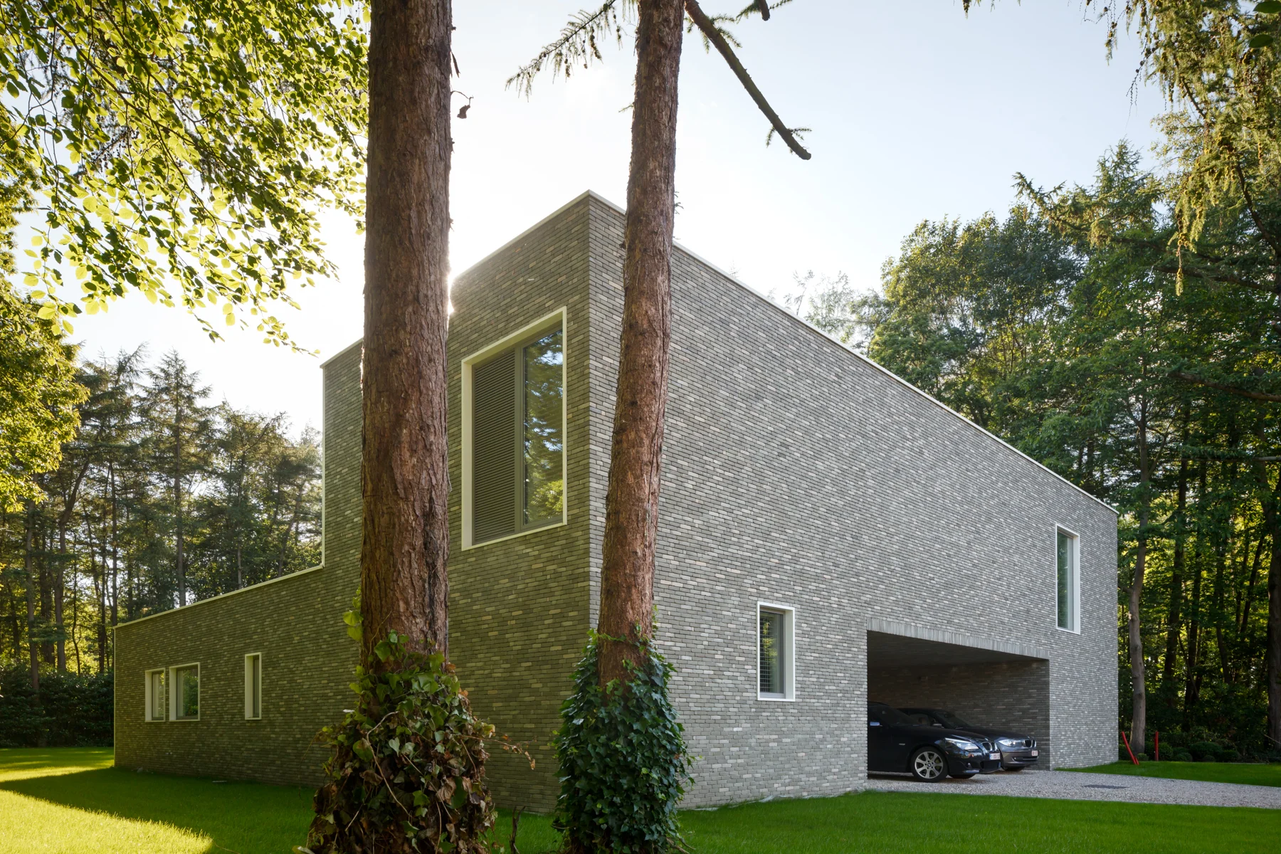 ™-OOST-140605-728.jpg