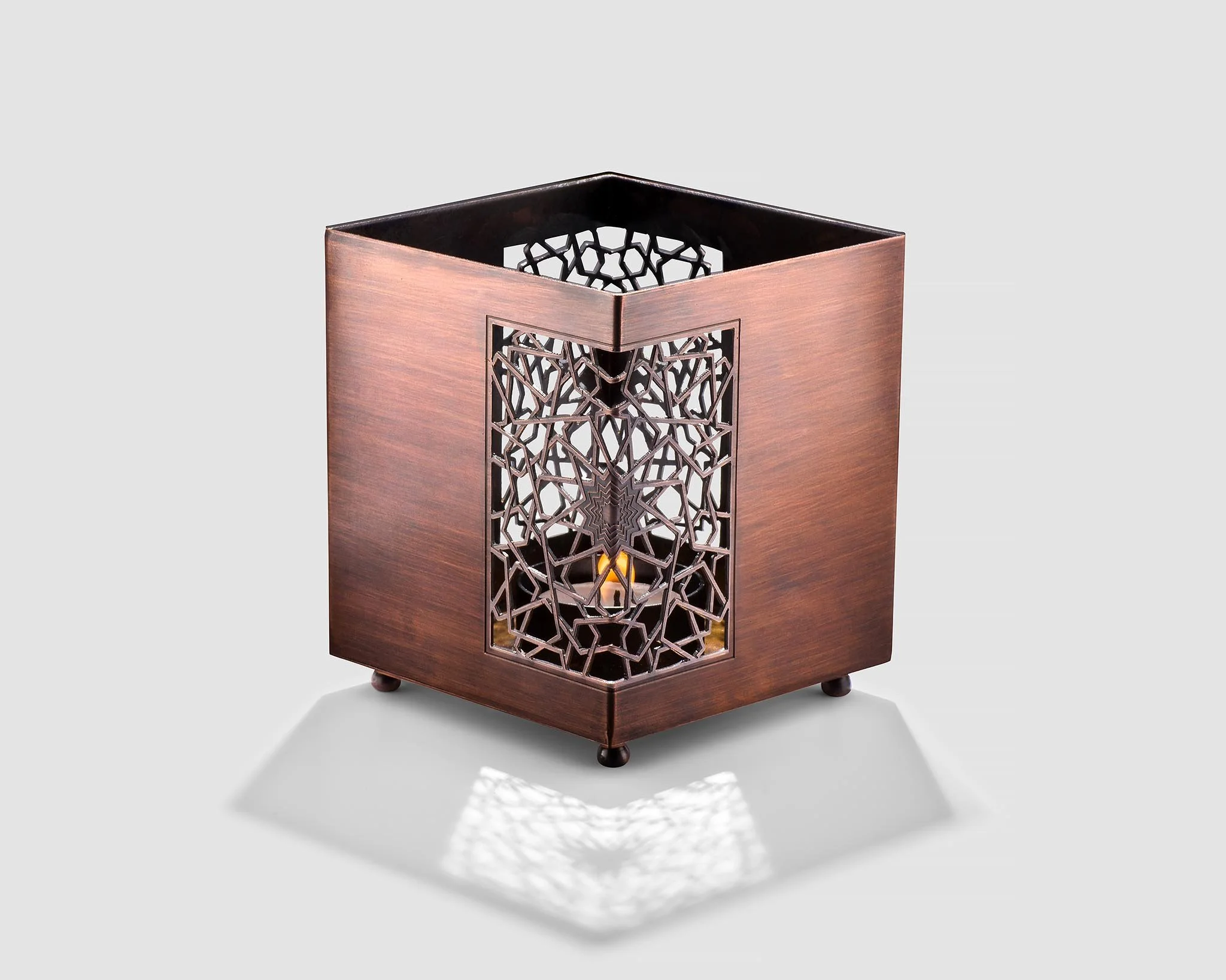 ali-wafa-handcrafts-square-lantern-product-photographer-in-egypt.jpg