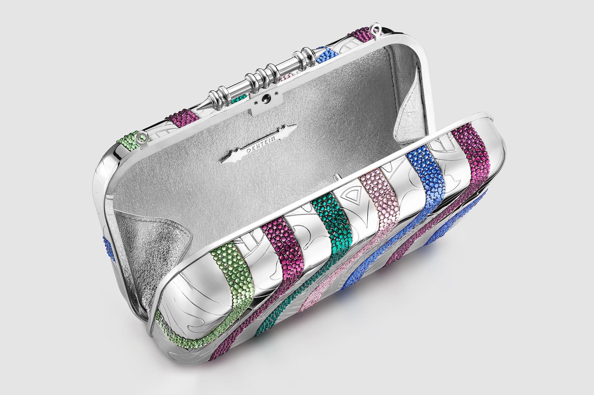 okhtein-sahra-clutch-open-product-photographer-in-egypt.jpg