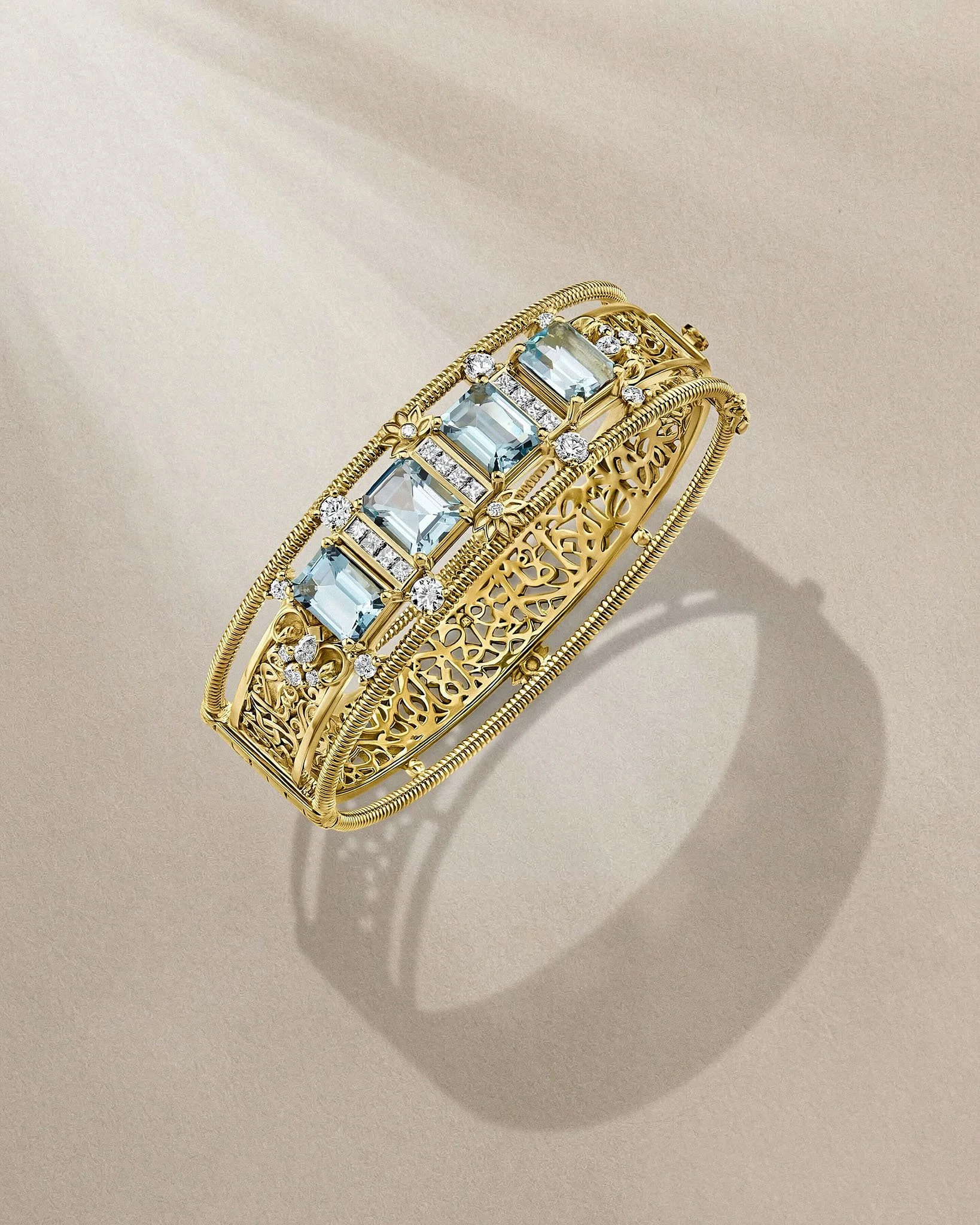 gold-diamond-bangle-azza-fahmy-jewelry-photographer-egypt.jpg