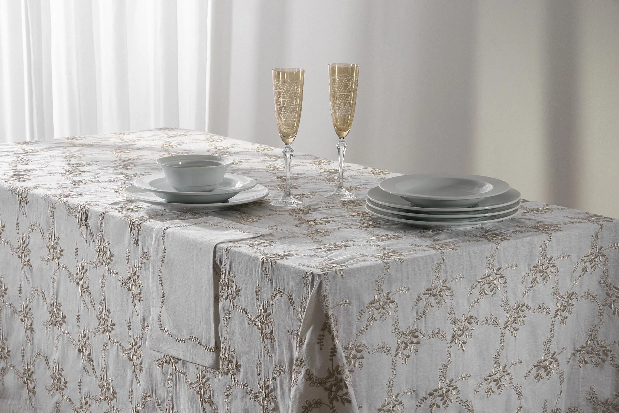 lilly-home-luxury-table-linen-product-photographer-in-egypt.JPG