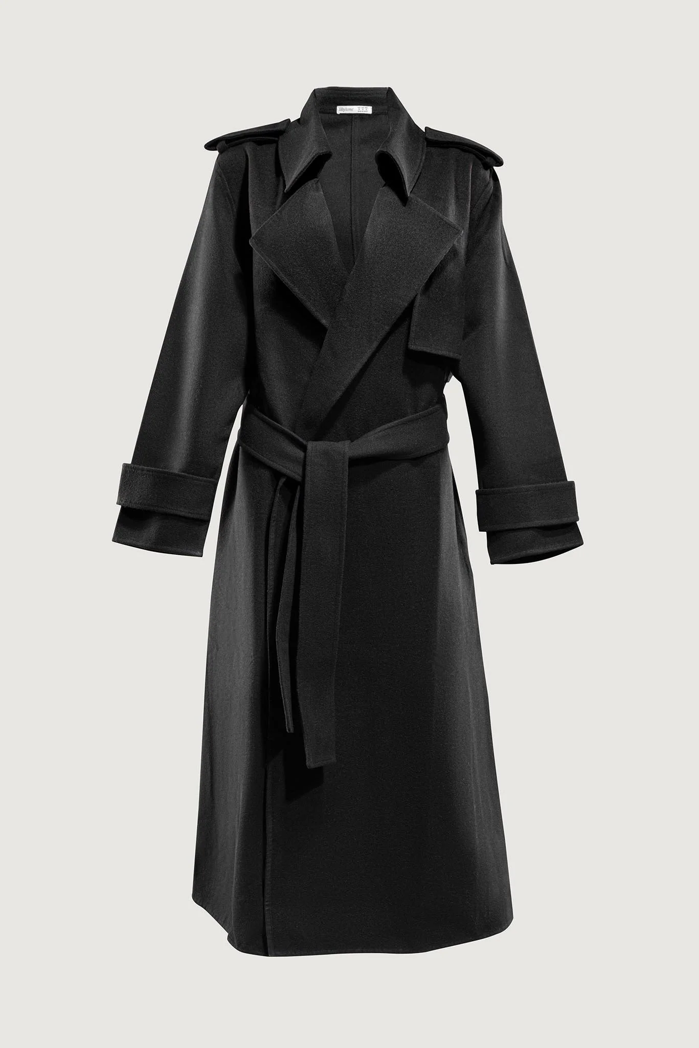 lilly-home-luxury-bathrobe-product-photographer-in-egypt.jpg