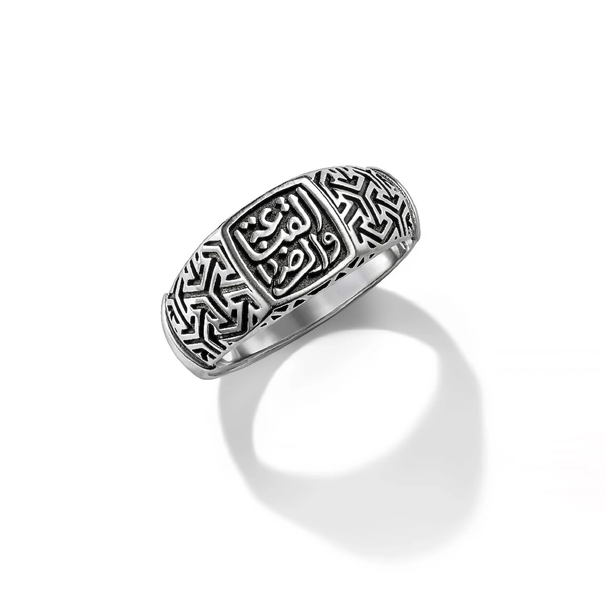engraved-silver-ring-azza-fahmy-jewelry-photographer-egypt.jpg
