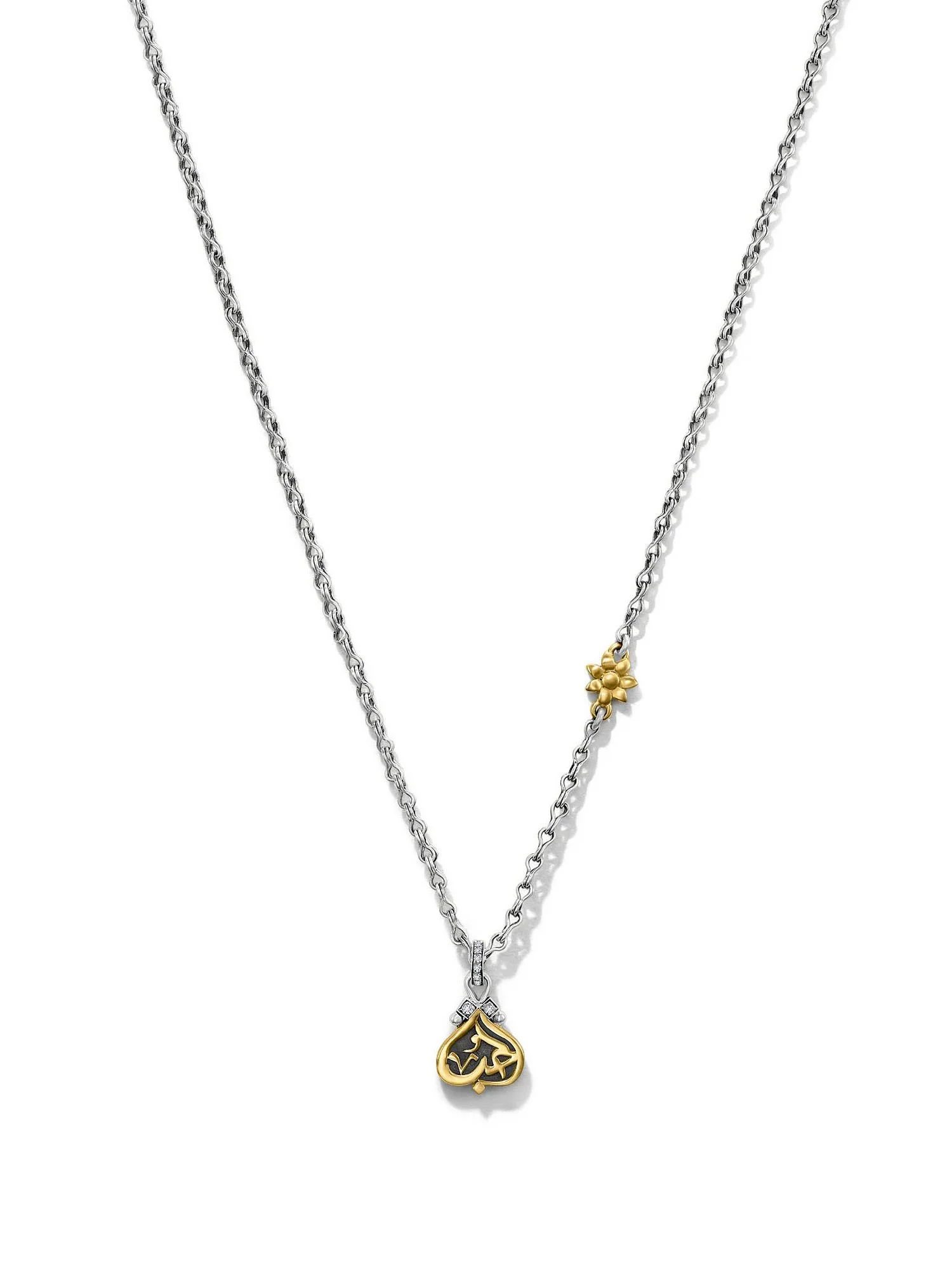 minimal-gold-pendant-necklace-jewelry-photographer-egypt.jpg