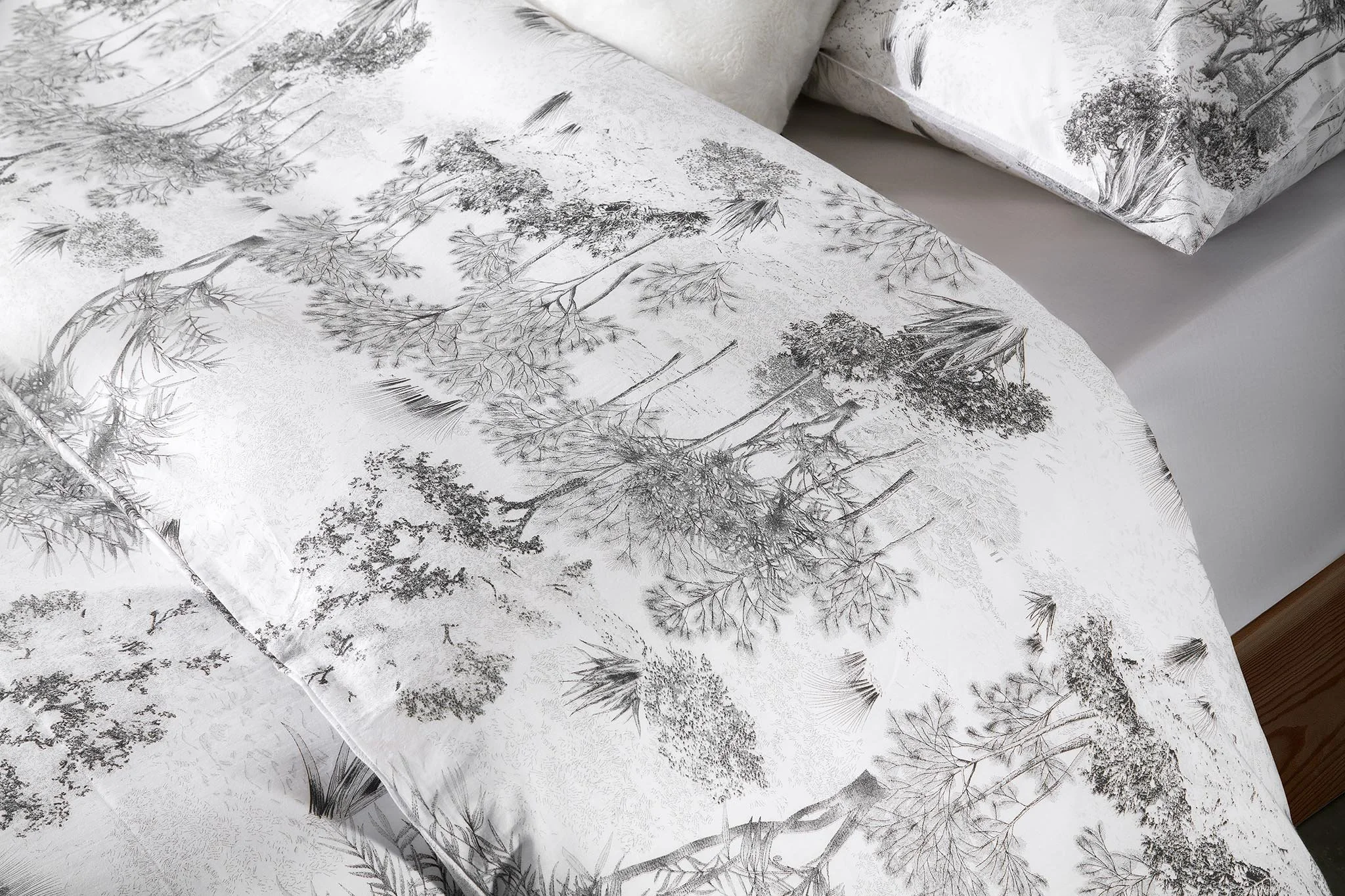 lilly-home-bedding-pattern-close-up-product-photographer-in-egypt.jpg