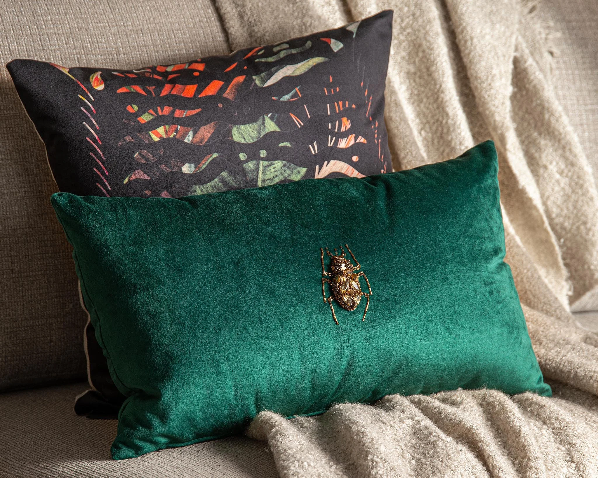 luxury-velvet-cushion-photography-layers-of-life-product-photographer-in-egypt.jpg