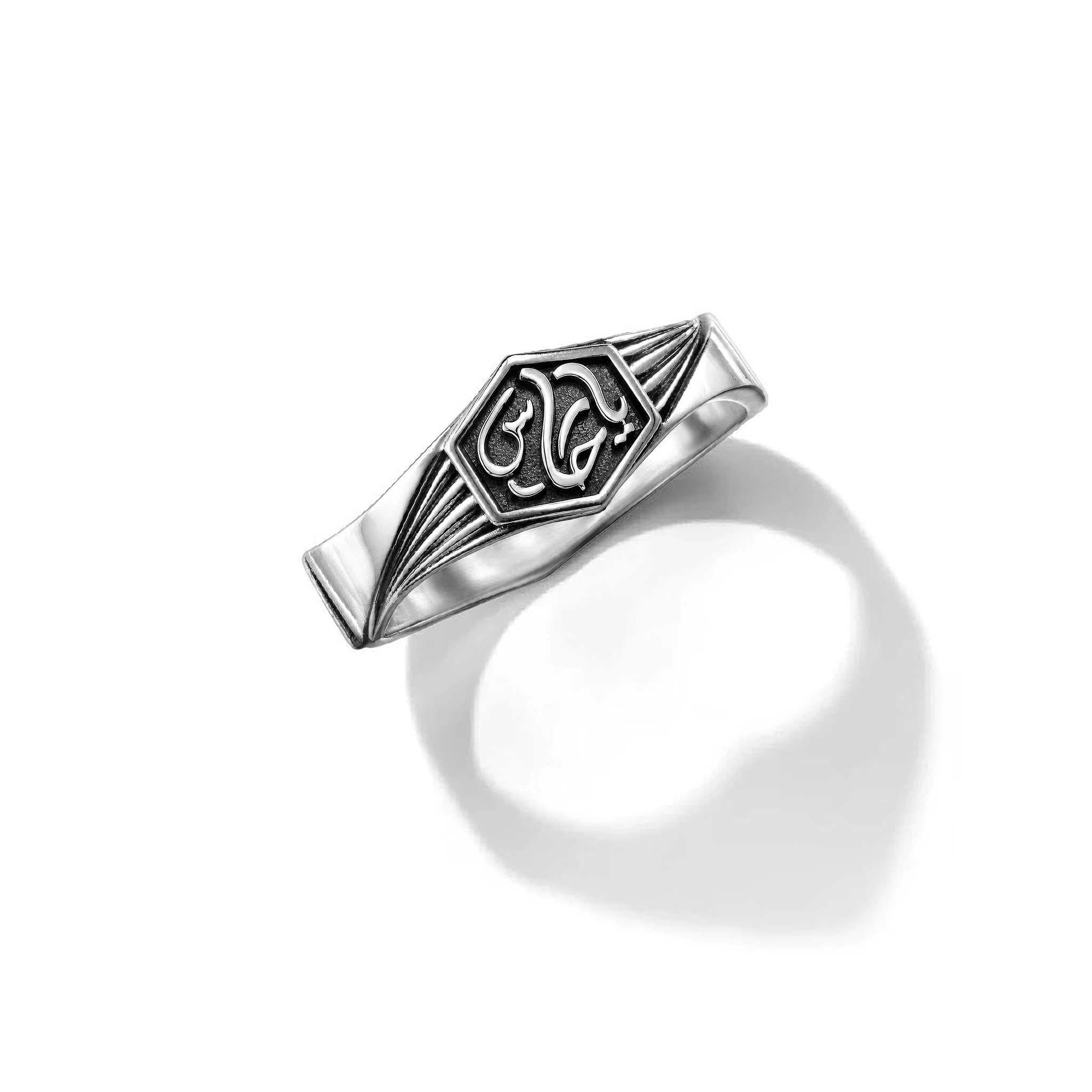 silver-signet-ring-jewelry-photography-egypt.jpg