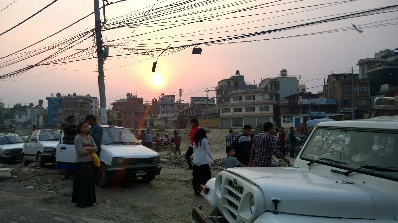 Team Equiwent in den Strassen von Kathmandu unterwegs.
