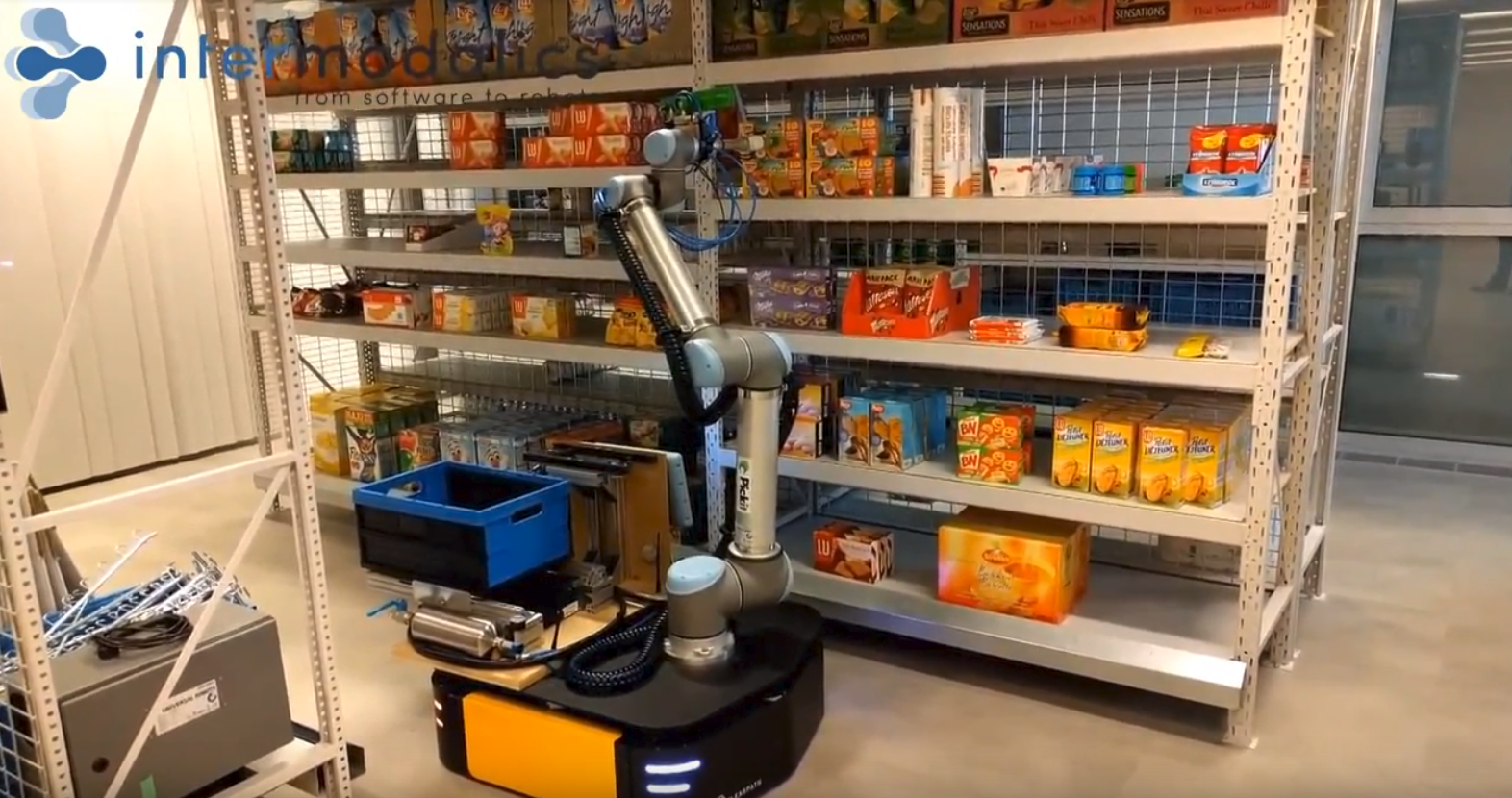 mobile manipulator in retail.png