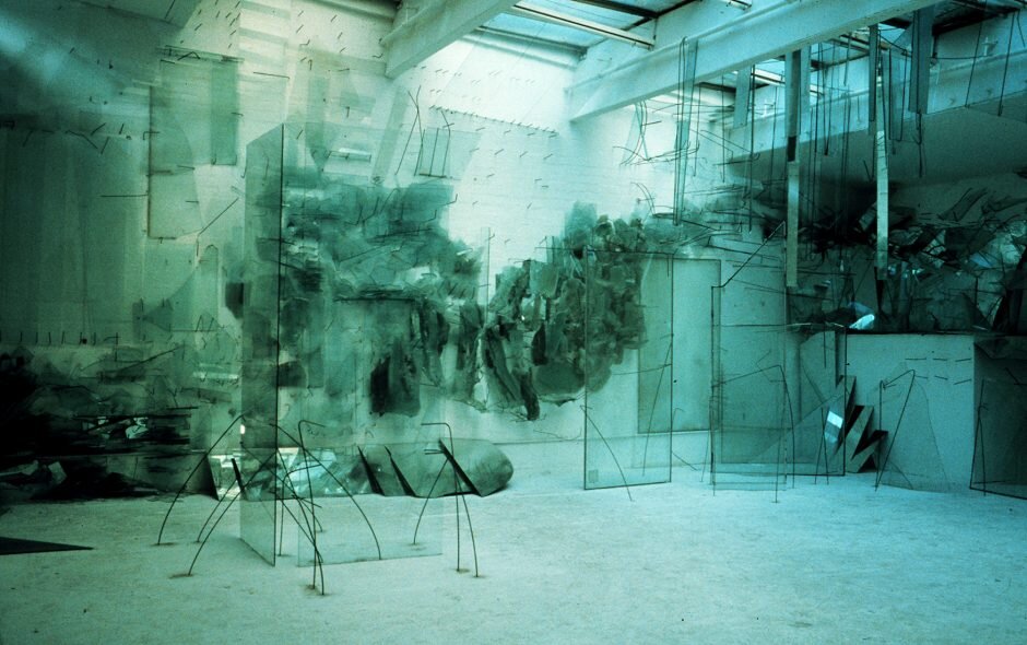 01_Seas_sheet-and-kiln-formed-glass_600-cm-x-400cm-x-500-cm-_temporary-installation_MA_London_1991_print-940x590.jpg