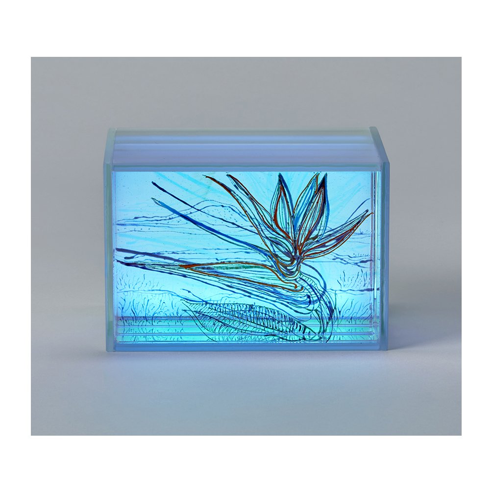 Spectroscopic Continuum #15
Painted and kiln- fired glass
12 x 8 x 9 cm
2025
Available

