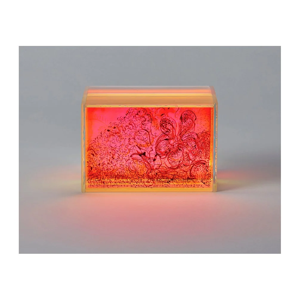 Helen_Brough_Spectroscopic Continuum_30_2024_12 x 8 x 8 cm_glass.jpg