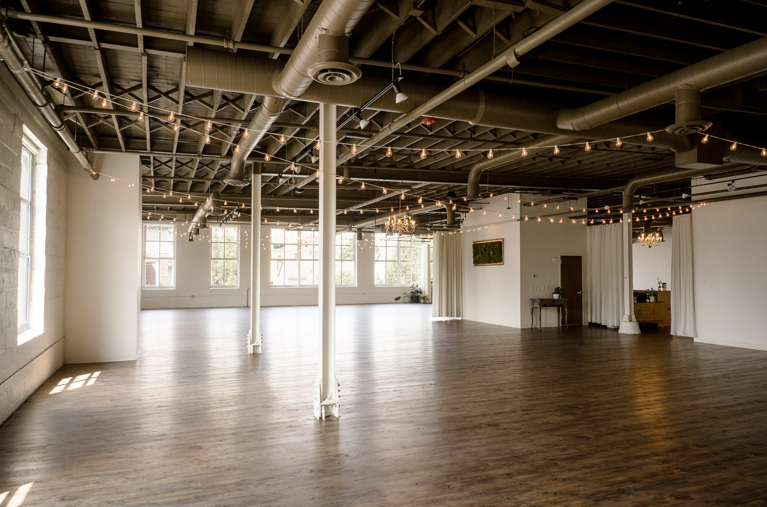 15 - Arbor Loft - Kniley Photography - Empty room -_.jpg