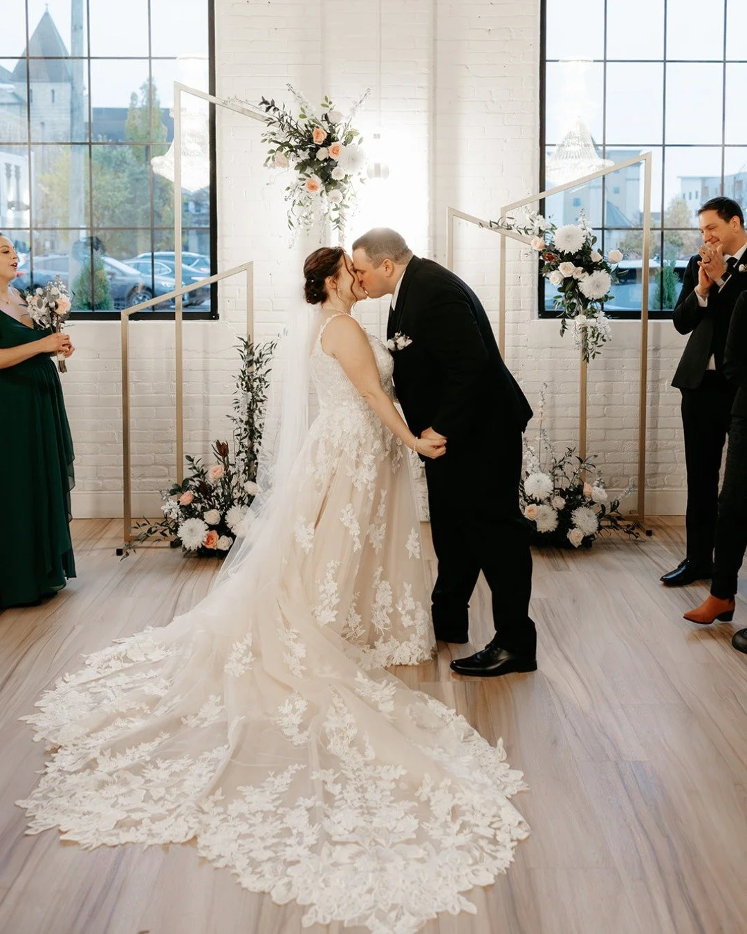 Alexa &amp; Jackson's ceremony in the heart of downtown🤍