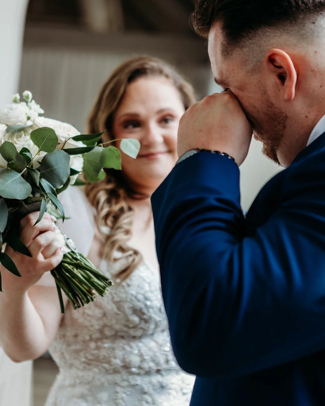 the quiet moments of first look + private vows🤍

venue: @arborvenues @thearborloft
photographer: @a.murphy.photography
florist: @rockcastleflorist