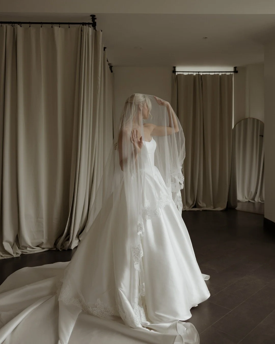 two rooms, one forever🕊️🖤

venue: @arborvenues @arbormidtown
photographer: @emilyburkephoto
videographer: @jv_films_photo
planner: @ember_eventmanagement
florist: @saintroseflowers
hair &amp; makeup: @glowupbyangilee