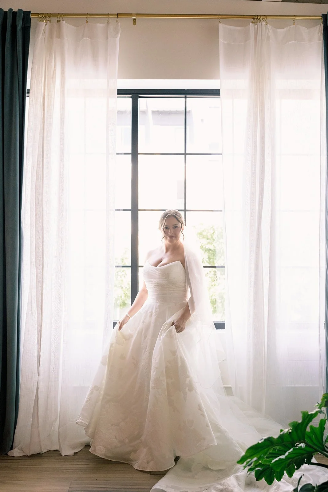 JennaBrodyWedding_Arbor_Loft-734.jpg