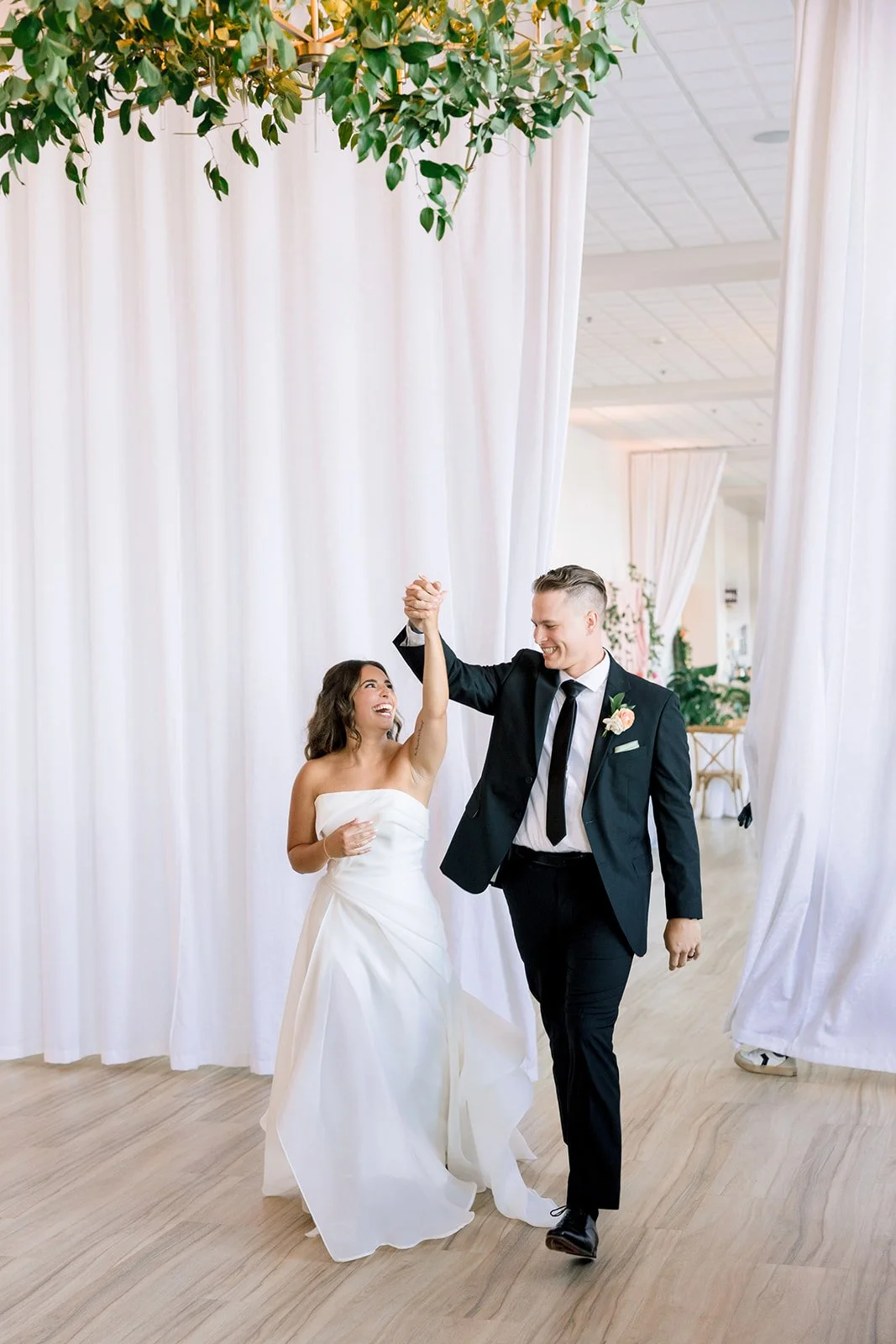 CarlyMikeyWedding_ArboratthePort-1055.jpg