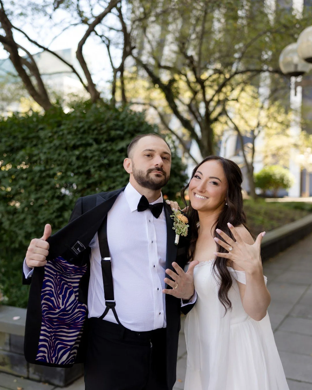game days are BACK💙❤️

venue: @arborvenues @arbormidtown
photographer + videographer: @cyruscreativephotovideo
florist: @moonrisefloraldesign
planner: @planwithposh
hair &amp; makeup: @styledbyrachael__ + @dolled_bydomii