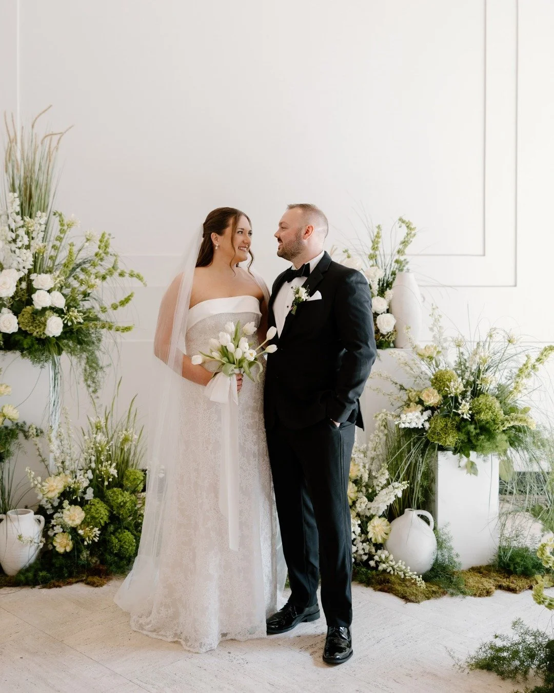on the blog, Emily &amp; TJ🤎🌿

venue: @arborvenues @arbormidtown
photographer: @sheridanpaigephotography
planner: @xoerika.co
content creation: @byrachelguelli
florist: @pistilandpollen
hair &amp; makeup: @tease.bridal + @giadoesmymakeup
dj: @encor