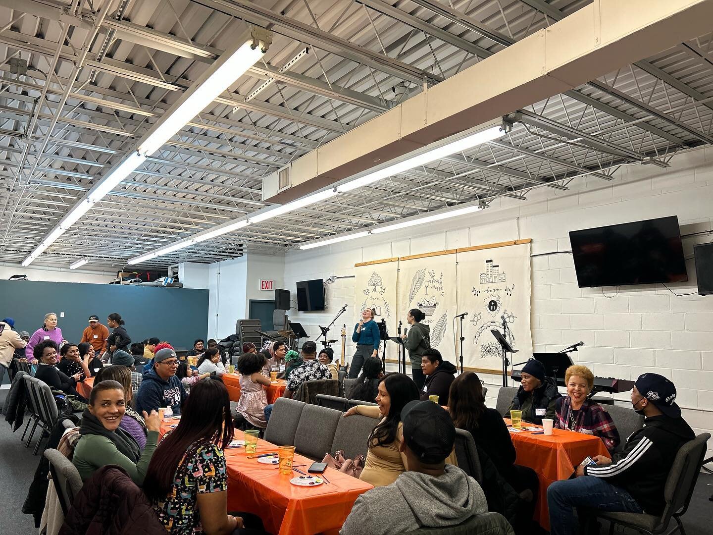 We celebrated a thanksgiving meal and paint night for our ESL students last night, we love seeing so many from our neighborhood enjoy being served in our space. We also shared why we serve because Jesus died to serve us! 
.
.
.
Anoche celebramos una 