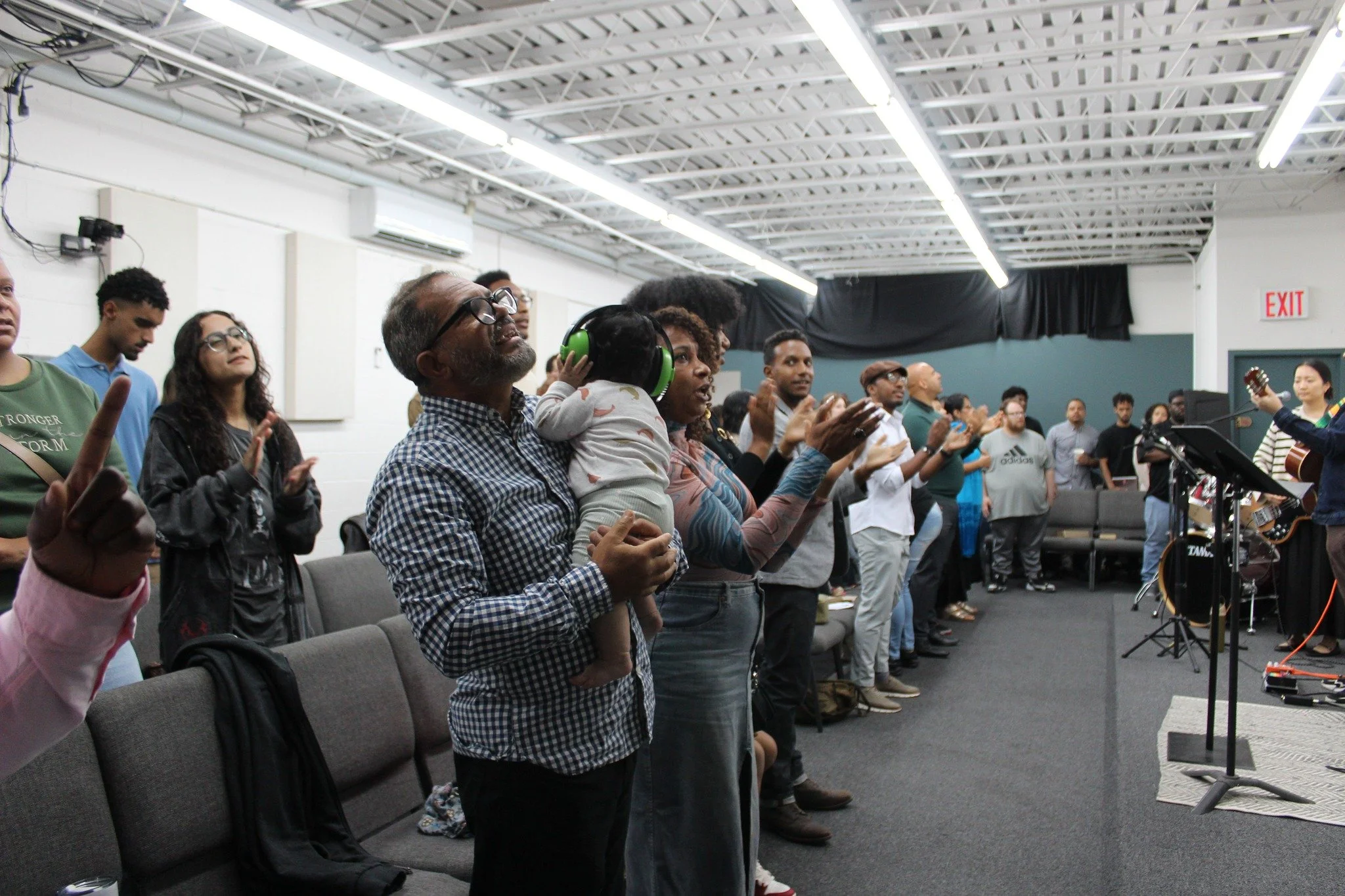 At FCC we are a family that displays the love of Jesus in the Bronx. Come join us as we praise and worship our Lord and Savior.
.
.
.
En FCC somos una familia que muestra el amor de Jes&uacute;s en el Bronx. &Uacute;nete a nosotros para alabar y ador