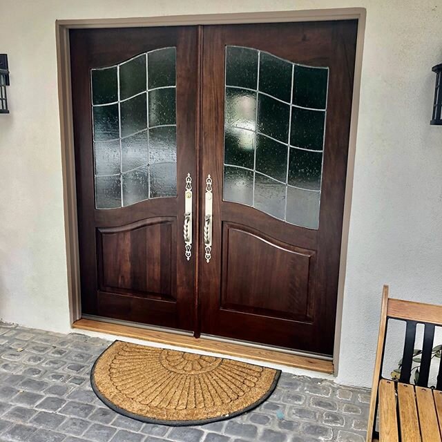 These faded and badly yellowed walnut double doors just needed some tender loving care to bring back there former glory. There is no stain, this is natural color from the walnut. Incredible!
#encinitasworkshop