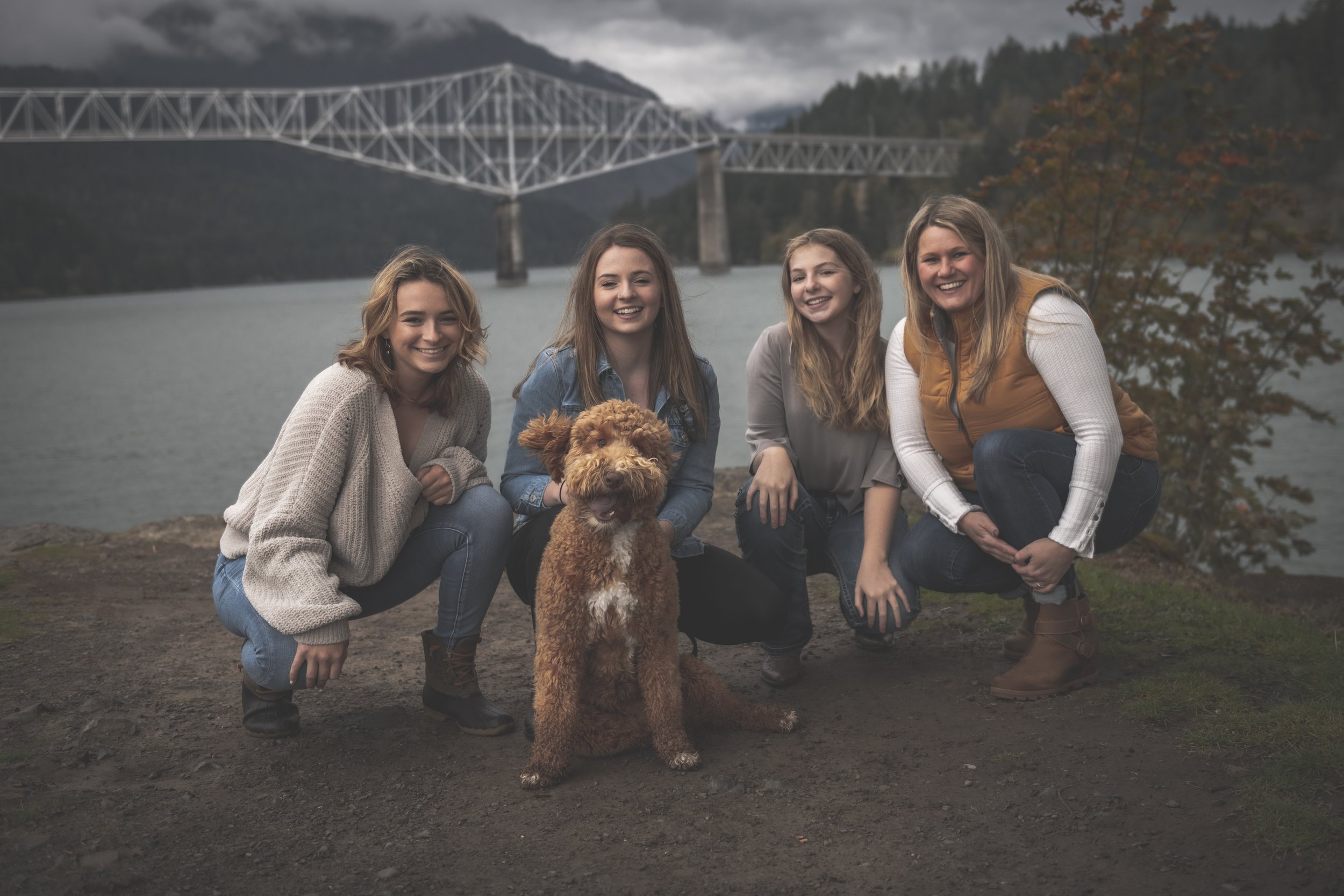 Bridge of the Gods Family Session
