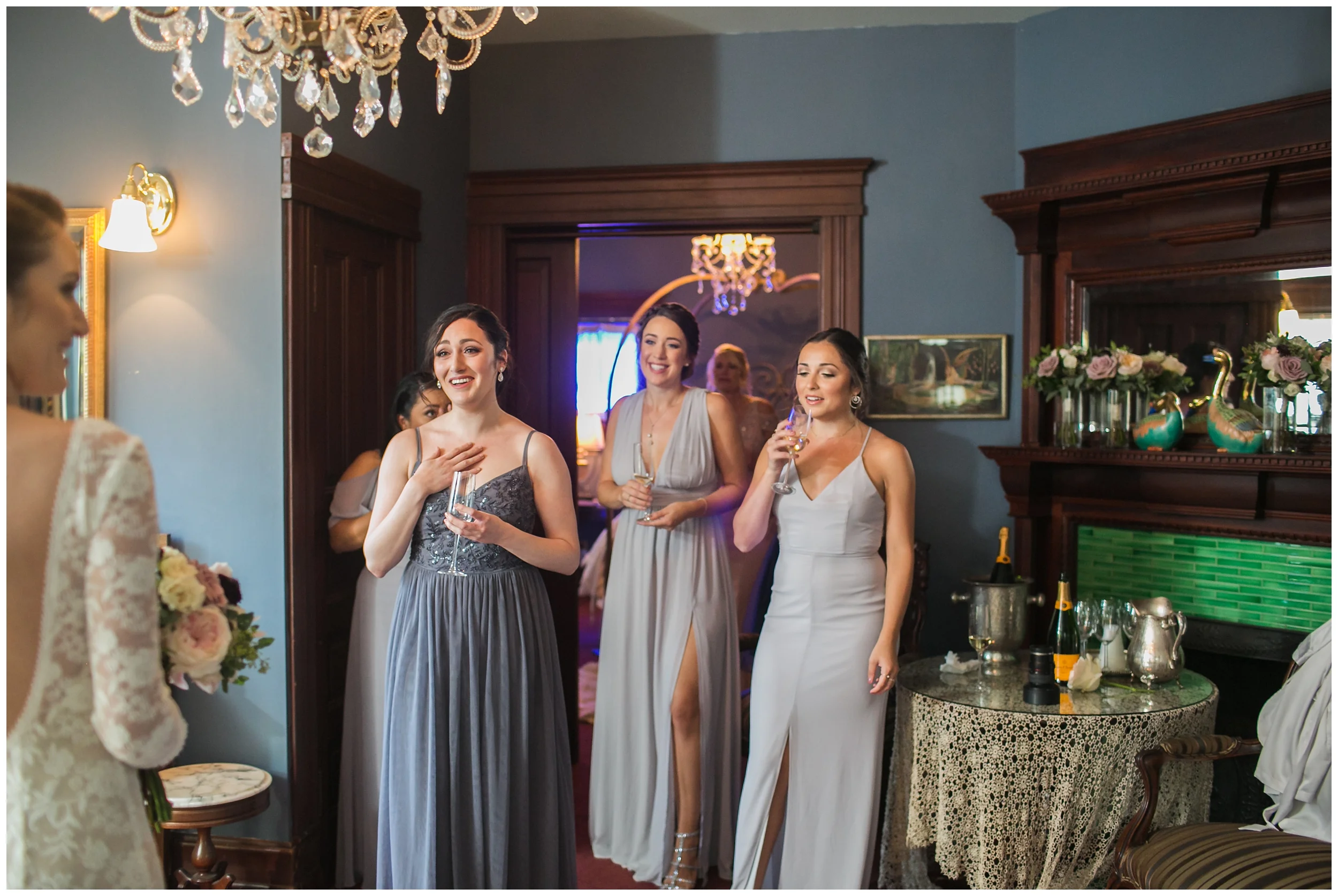 chic-christmas-house-wedding-getting-ready-carrie-vines-_0011.jpg