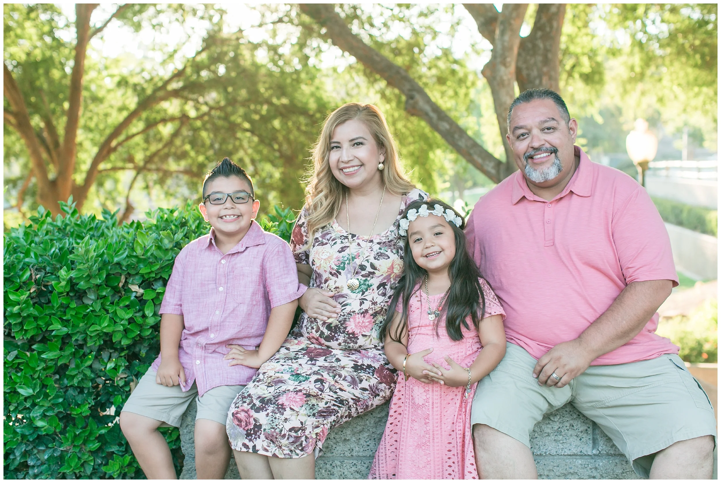 snow-creek-park-family-maternity-photo-session-carrie-vines-002.jpg