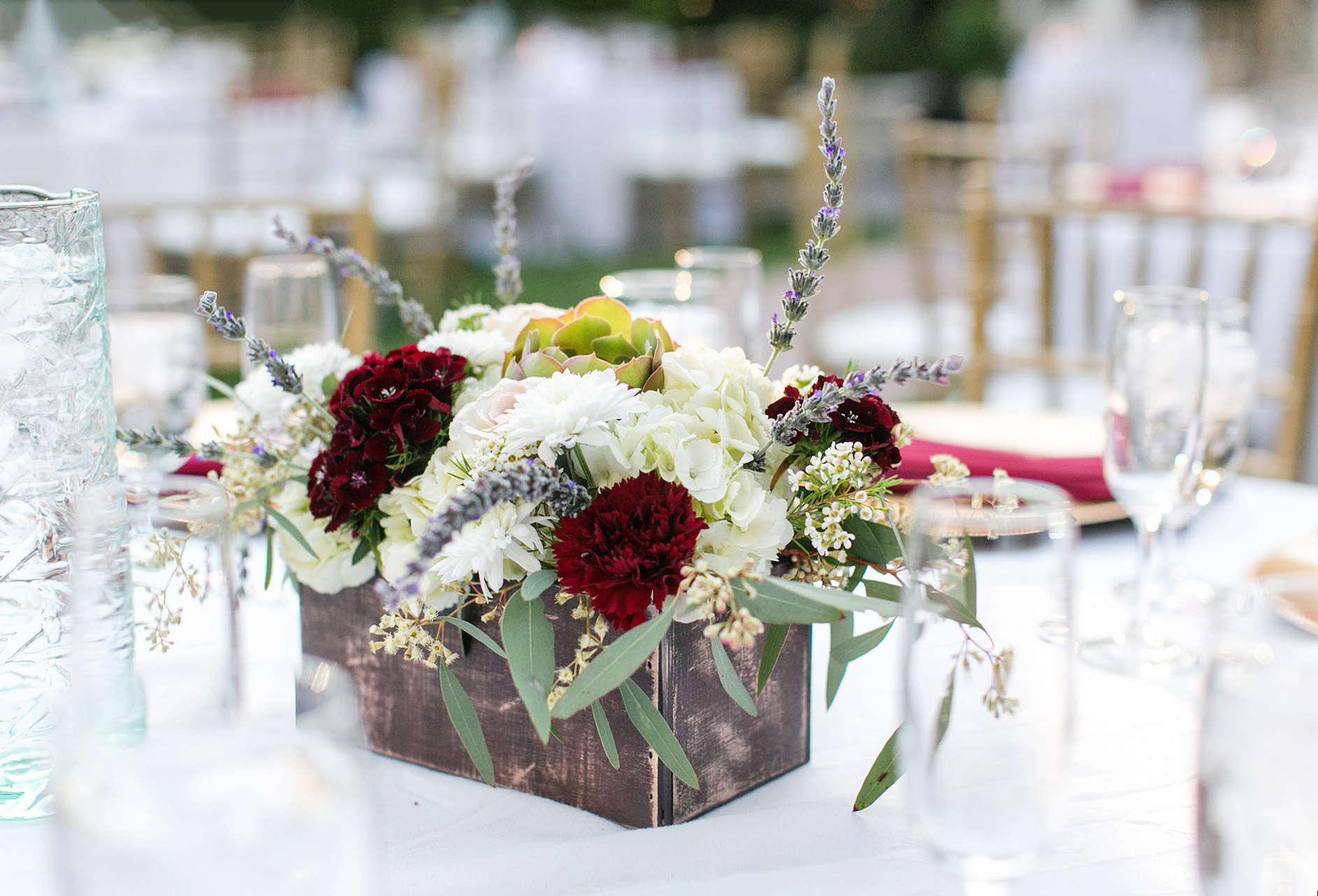 glamorous-jewel-tones-christmas-house-wedding-carrie-vines-035.jpg