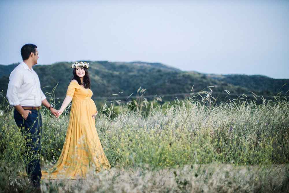 Sweet Oak Glen Maternity Session Yellow Flower Crown Carrie Vines Photography