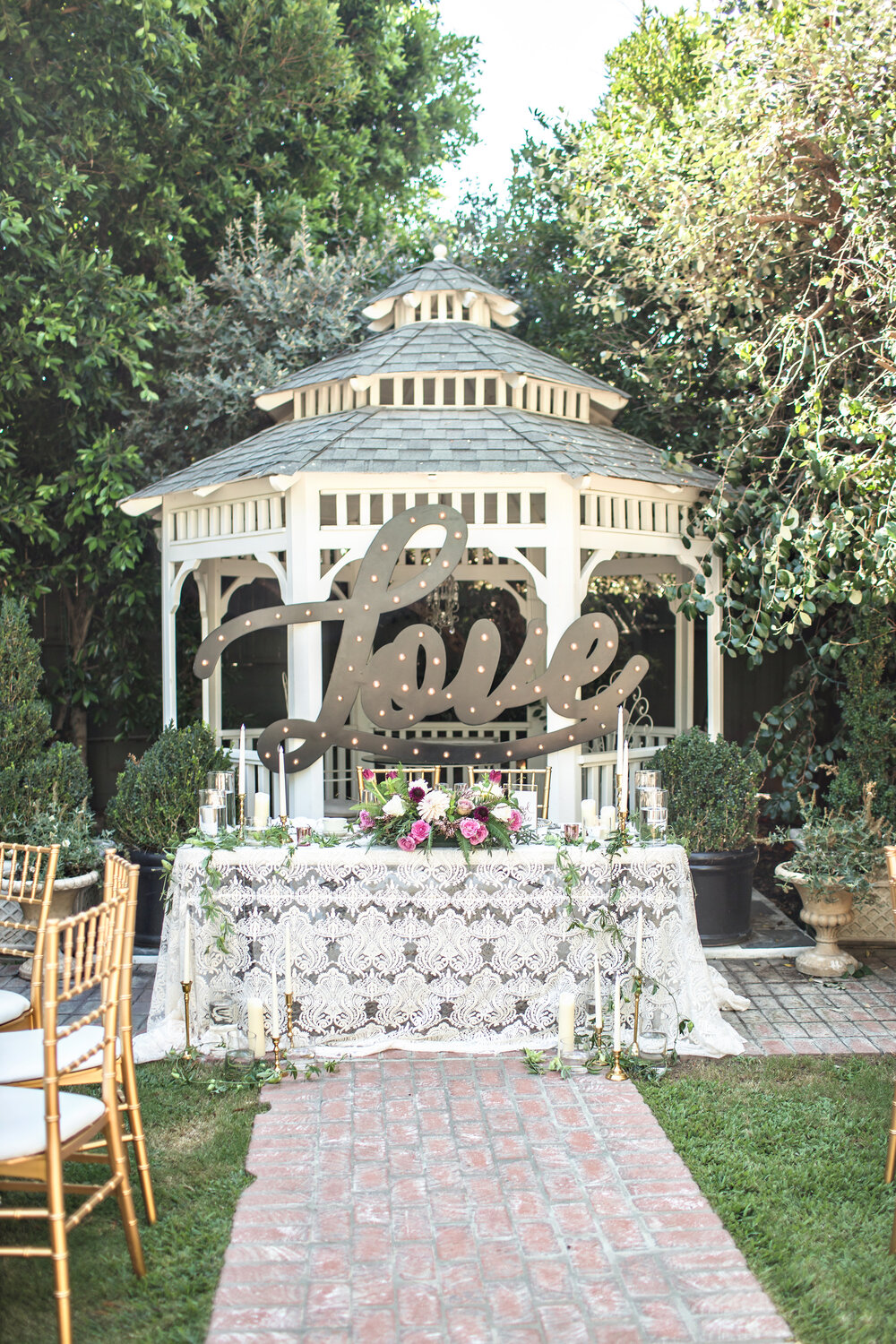 Romantic Summer Christmas House Wedding Carrie Vines