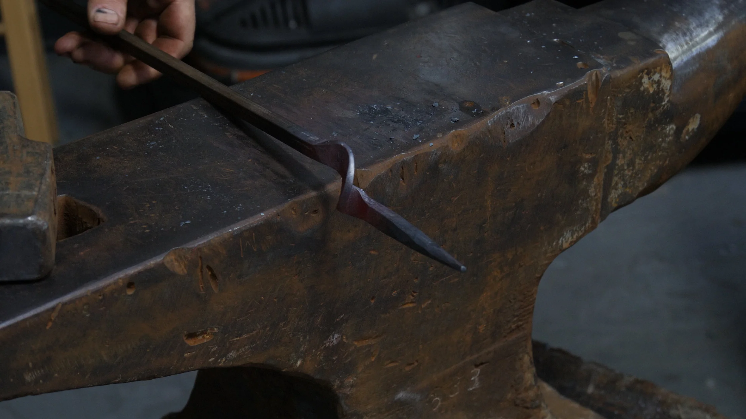 Blacksmithing test Selects assembly.00_00_46_23.Still012.jpg