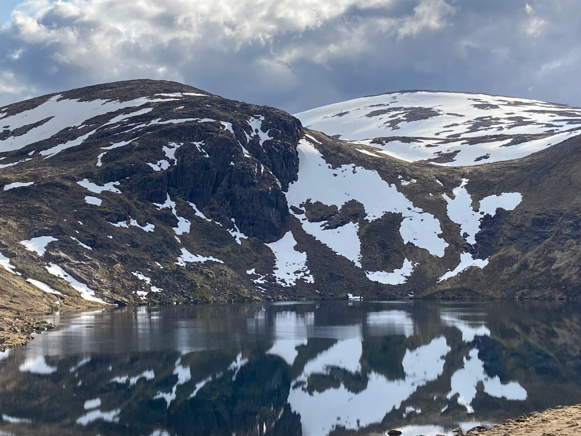 Ben MacDui snow stripes.jpg