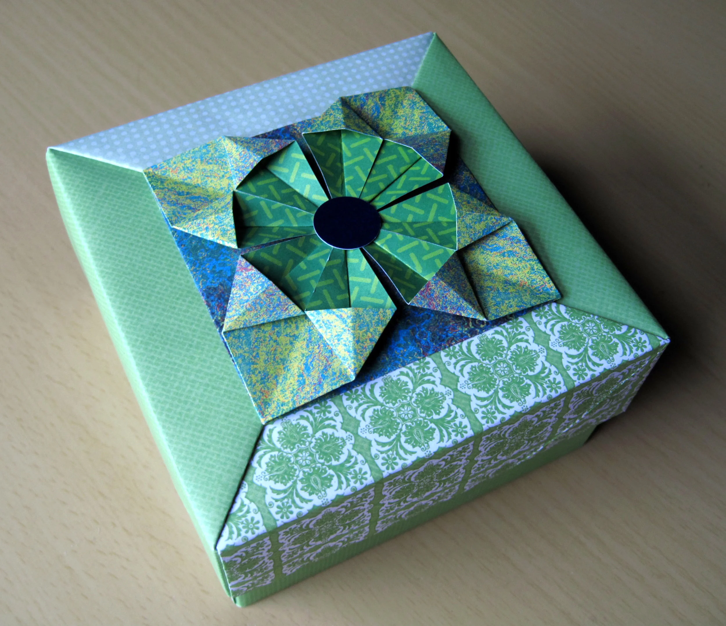 origami_box.jpg