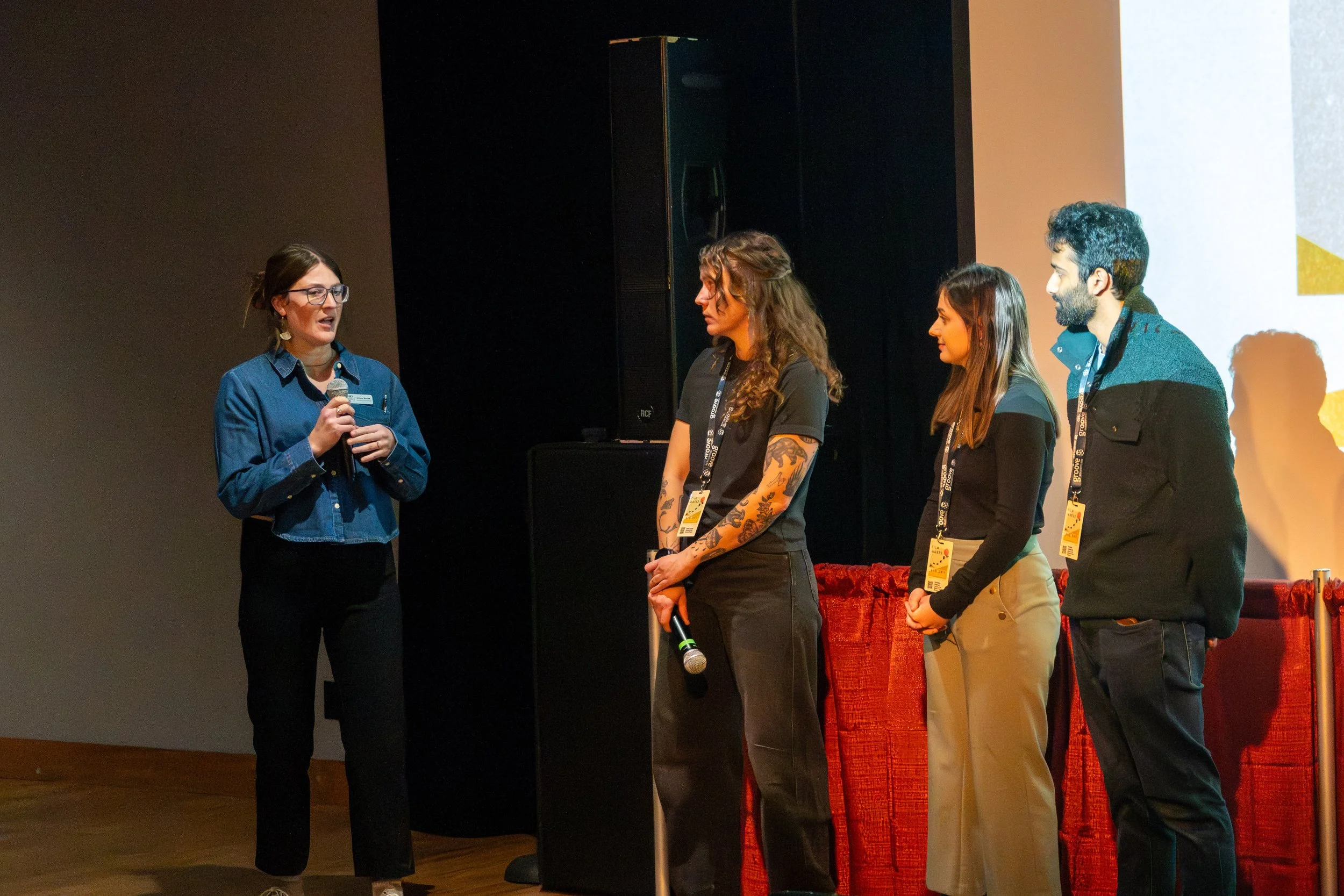 Schoolhouse Docs-Blauer-8.jpg