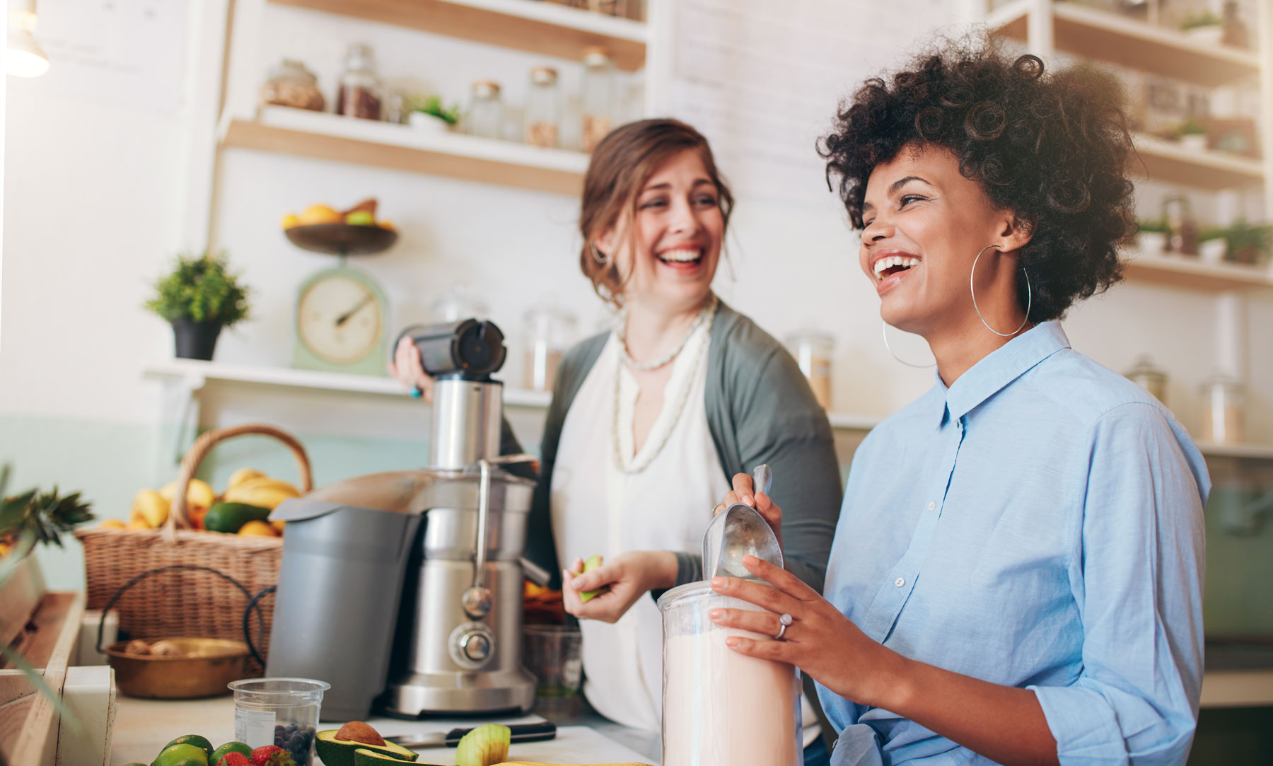 healthy-women-smoothies.jpg