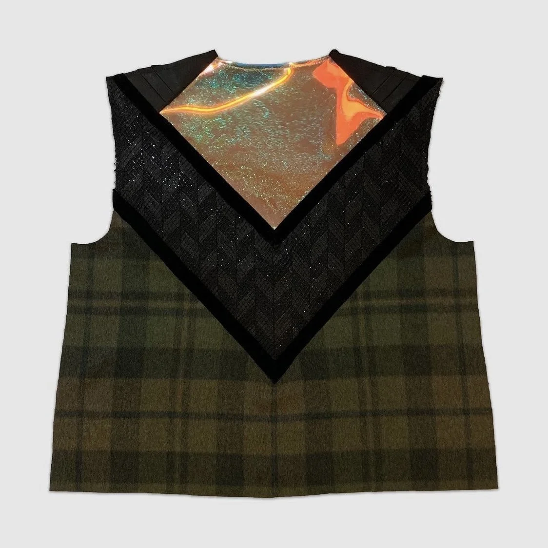 H D M : Construction Process | Finished Back Panel
