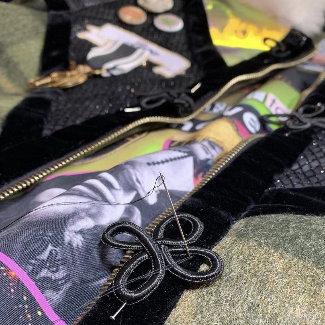 H D M : Construction Process | Sewing on Frogs