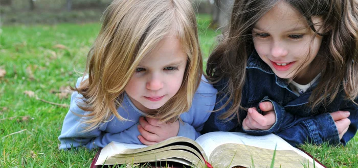 Kids-reading-shutterstock_6.jpg