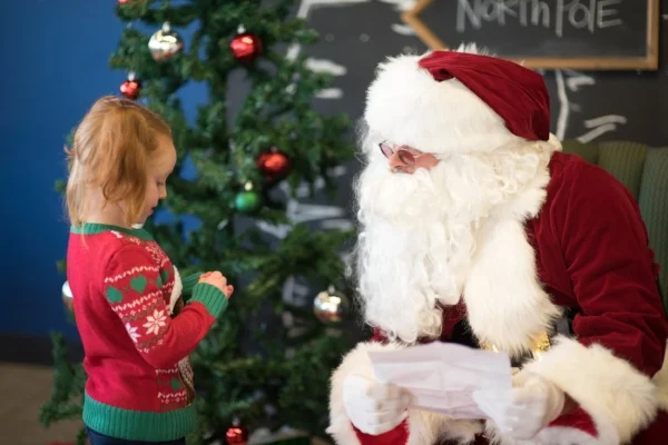Santa 12-4-16 WOW-6560.jpg