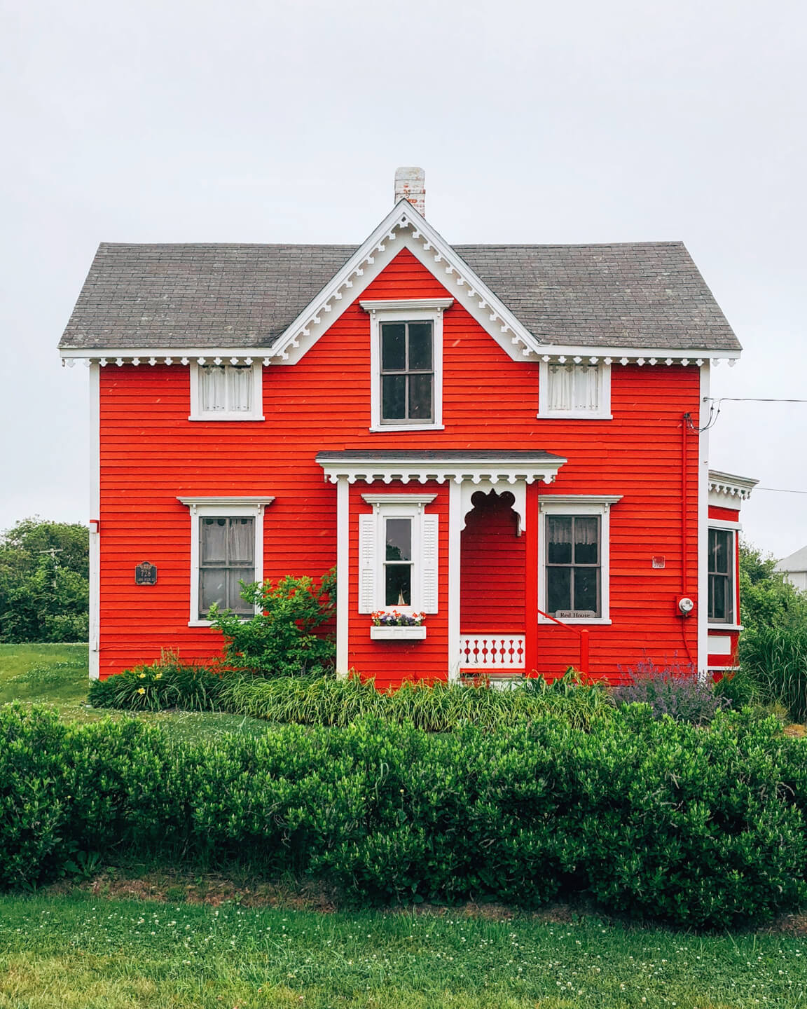 redhouse.jpg