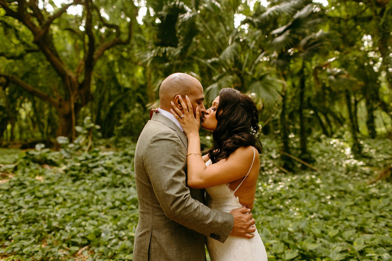 Sharae_Antonio_Maui_Micro_Wedding_Amy_Jayne_Photography-46.jpg