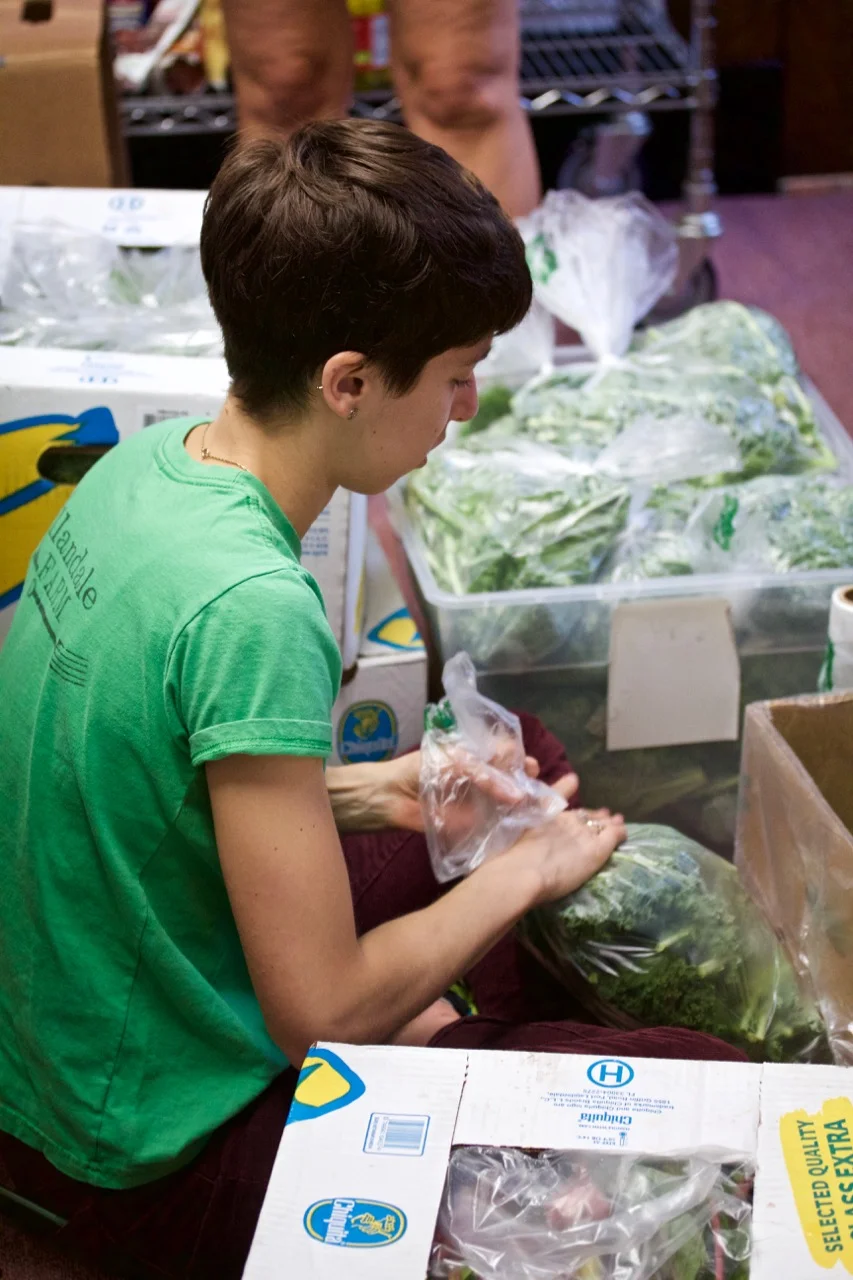 VOLUNTEER AT CENTRE STREET FOOD PANTRY - NEWTON, MA
