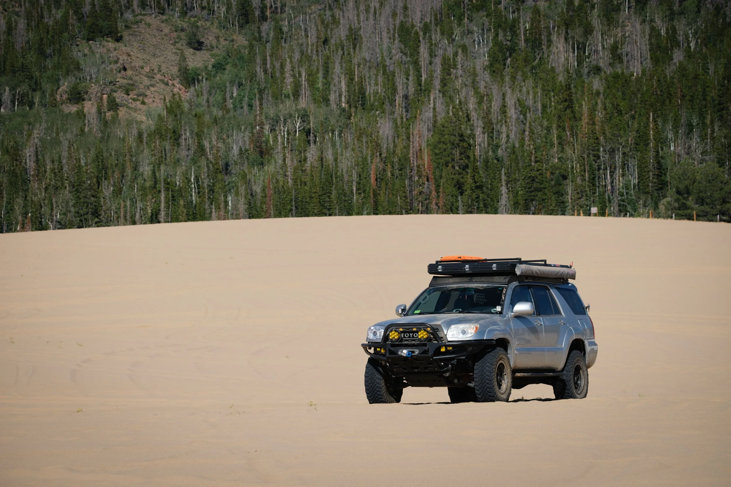 4Runner across the desert.jpg